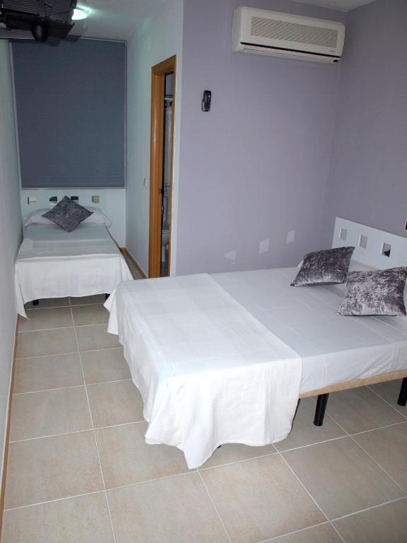 Hostal El Parque San Martín de la Vega Exteriér fotografie