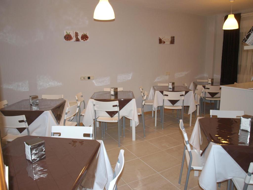 Hostal El Parque San Martín de la Vega Exteriér fotografie